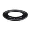 Voigtländer Ultron 27mm F2 Schwarz Filterring auf weißem Hintergrund.